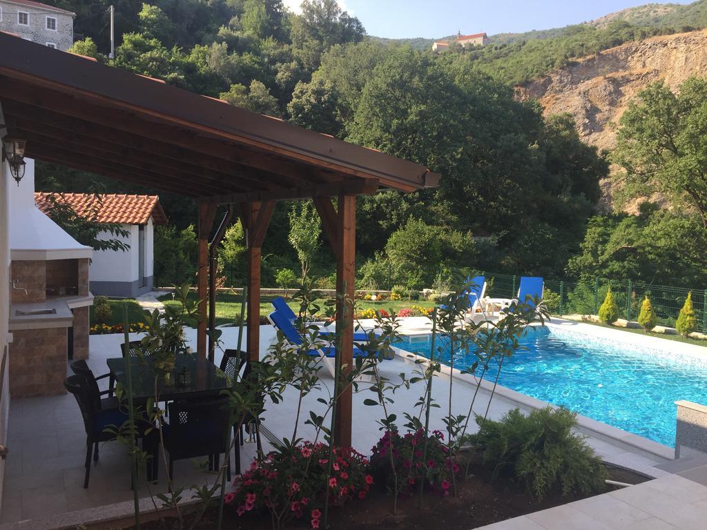 Apartments Gvozdenovic Herceg Novi Eksteriør bilde